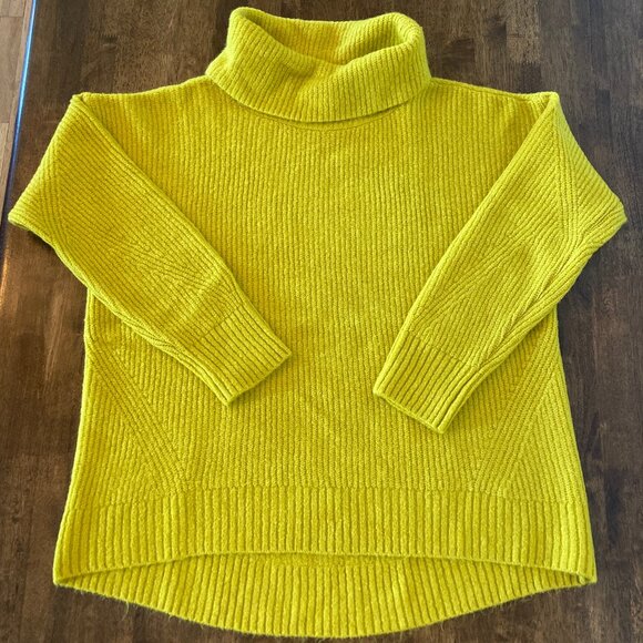 Old Navy Yellow Slouchy Turtleneck Sweater for Women Hi-lo Hem Size Large NWOT! - Picture 1 of 4